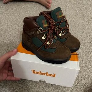 Timberland Kids Boots in Brown and Green